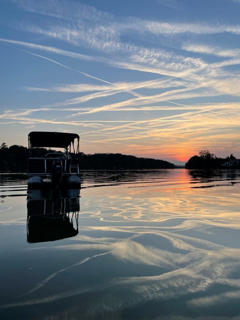 coucher de soleil sur le port Aiguelèze